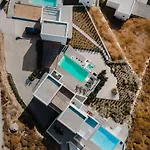 Elysee, 4 Bedroom * 米科利维亚
